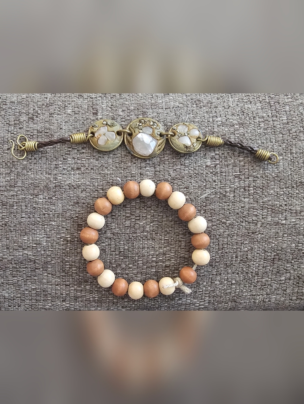 Cleaeance Sale! Boho Two-Tone Wood Bead Bracelet - Neutral Brown & Cream